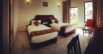 Hotel Golden Tulip Khajurāho Buitenkant foto